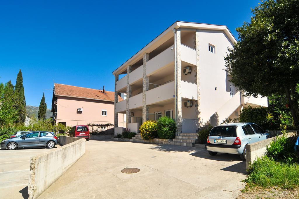 Apartments Samardzic 蒂瓦特 外观 照片